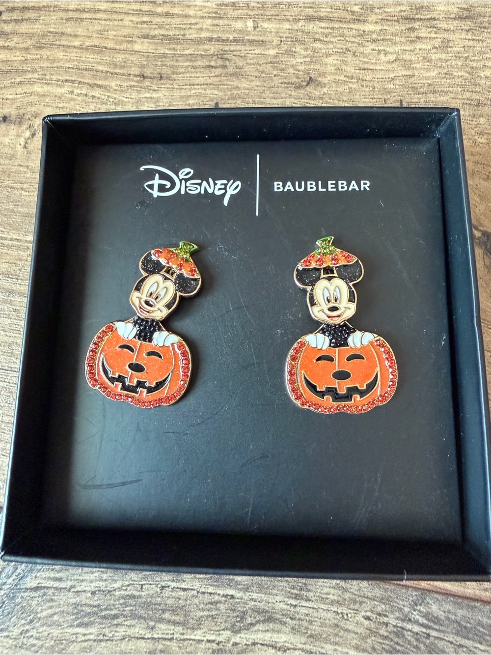 New In Box Disney x BaubleBar Mickey Mouse in Pumpkin Halloween Drop Earrings
